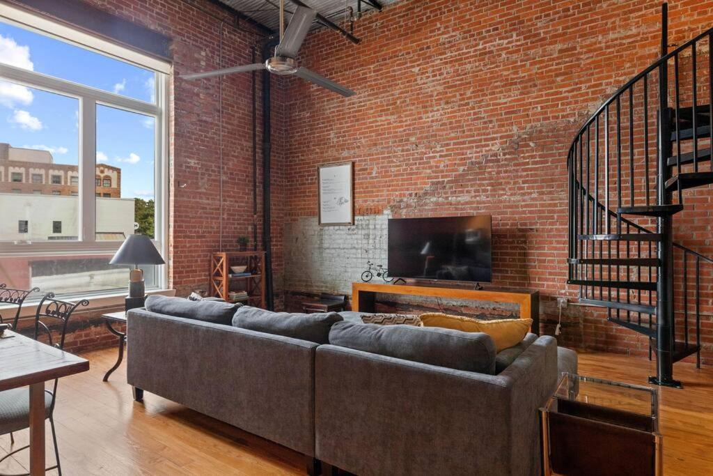 Cajun Stays-Buchanan Loft #4 Lafayette Exterior photo