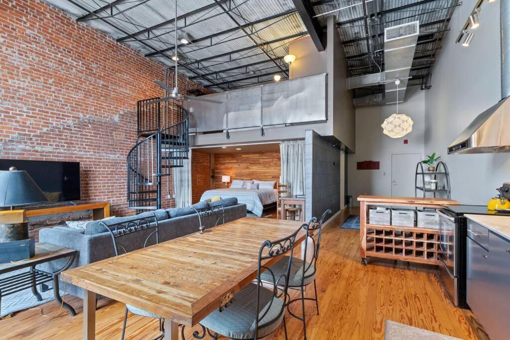Cajun Stays-Buchanan Loft #4 Lafayette Exterior photo